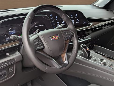 Used 2024 Cadillac Escalade Sport Platinum w/ LPO, ONYX Package image 10