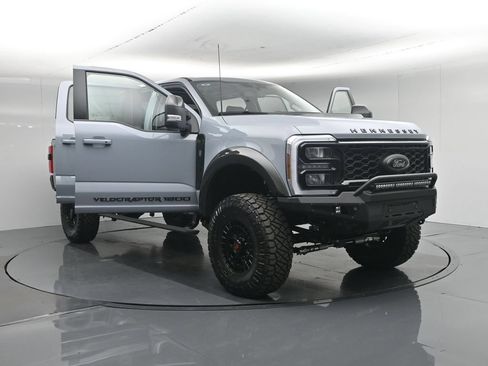 New 2026 Ford F250 Lariat w/ Black Appearance Package AWD/4WD image 36