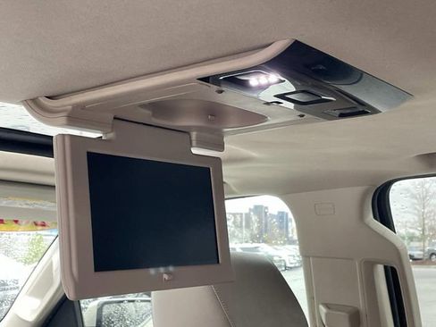 Used 2016 GMC Yukon XL SLT w/ Open Road Package image 15