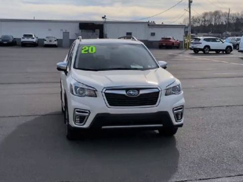 Used 2020 Subaru Forester Touring image 3