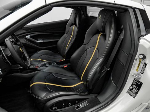 Used 2022 Ferrari F8 Tributo image 62