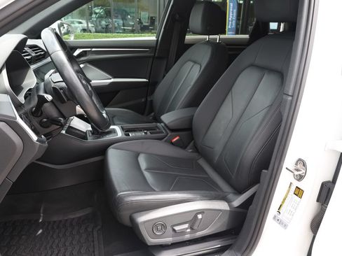 Used 2021 Audi Q3 2.0T Premium w/ Convenience Package AWD/4WD image 15