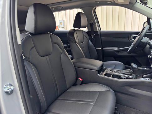 Used 2025 Kia Sorento S w/ Panoramic Sunroof Package AWD/4WD image 36