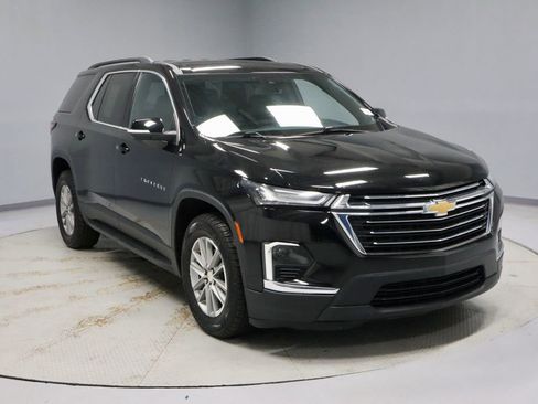 Used 2022 Chevrolet Traverse LT AWD/4WD image 1