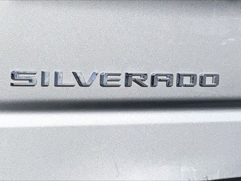 Used 2023 Chevrolet Silverado 1500 High Country w/ Z71 Off-Road Package image 31