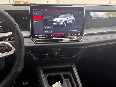 New 2026 Volkswagen Tiguan SE R-Line FWD image 6