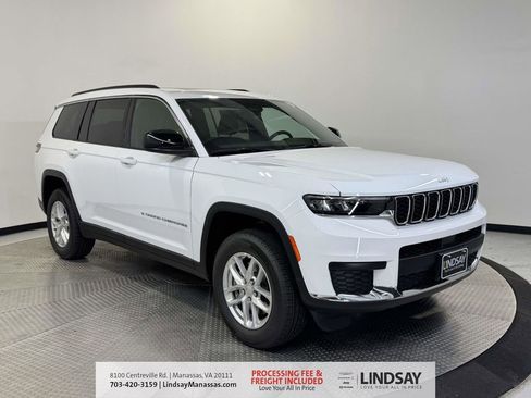 New 2026 Jeep Grand Cherokee L Laredo AWD/4WD image 1