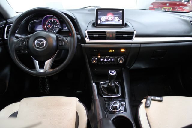 Used 2016 MAZDA MAZDA3 s Grand Touring FWD image 2
