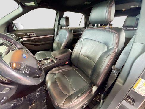 Used 2017 Ford Explorer Sport w/ Equipment Group 401A AWD/4WD image 14