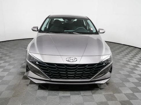 Used 2023 Hyundai Elantra SEL image 24