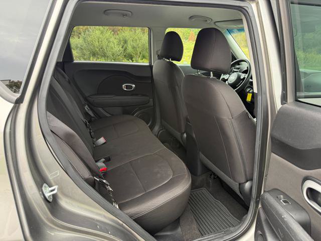 Used 2018 Kia Soul w/ Convenience Package FWD image 21