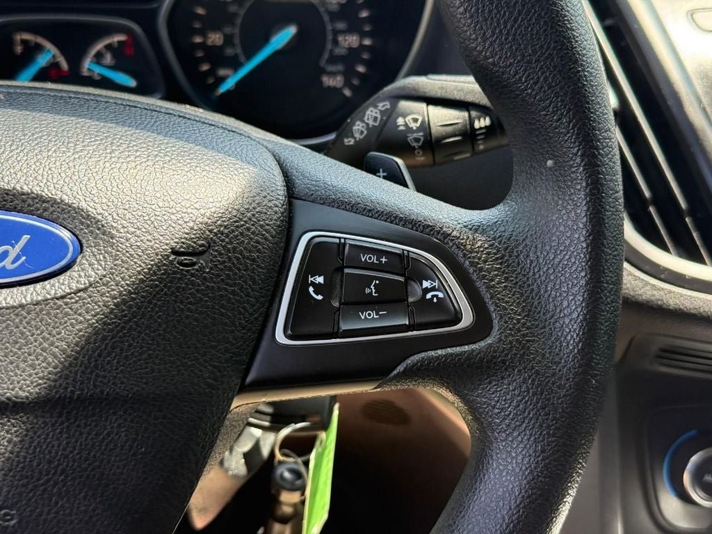 Used 2017 Ford Escape SE FWD image 21