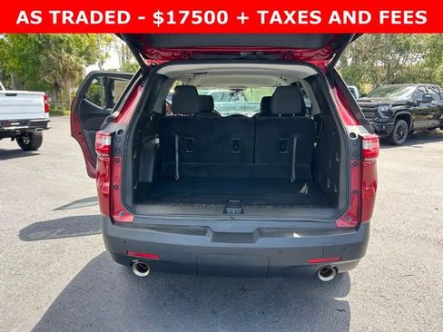 Used 2019 Chevrolet Traverse LT FWD image 17