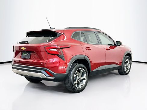 Used 2025 Chevrolet Trax LT w/ Driver Confidence Package FWD image 9