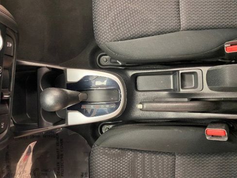 Used 2020 Honda Fit LX image 25