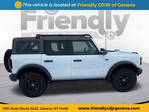 Used 2023 Ford Bronco Wildtrak image 4