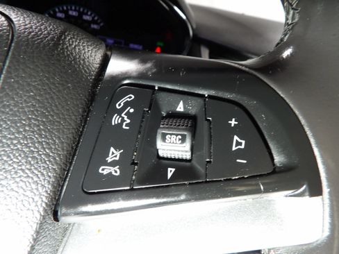 Used 2020 Chevrolet Trax LT w/ LT Convenience Package FWD image 15