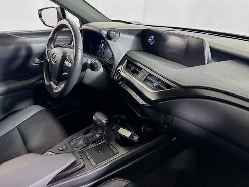 Used 2019 Lexus UX 250h image 28