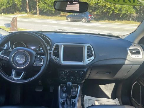 Used 2018 Jeep Compass Latitude w/ Popular Equipment Group AWD/4WD image 22