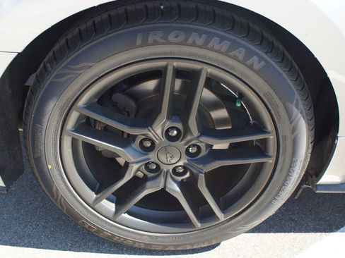 Used 2020 Ford Mustang Premium image 23