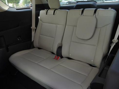 Used 2023 Ford Explorer Platinum w/ Technology Package AWD/4WD image 14