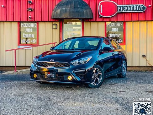 Used 2019 Kia Forte LXS image 2