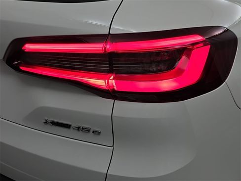 Used 2023 BMW X5 xDrive45e w/ Executive Package image 36