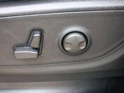 New 2026 RAM 1500 4x4 Crew Cab image 5
