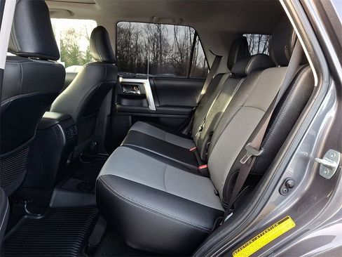 Certified 2022 Toyota 4Runner SR5 Premium image 10