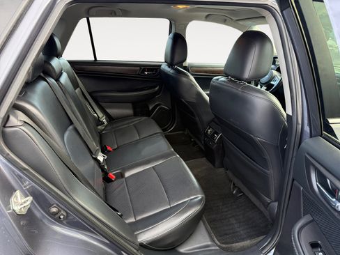 Used 2015 Subaru Outback 2.5i Limited image 18