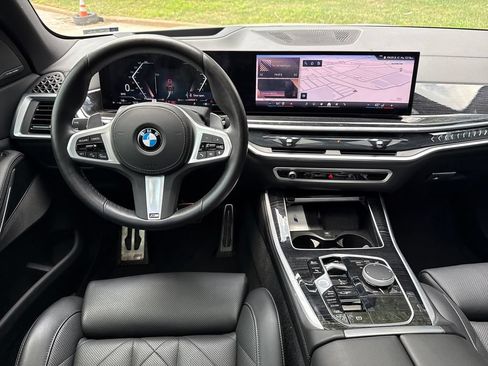 Used 2024 BMW X5 xDrive40i w/ M Sport Package AWD/4WD image 22