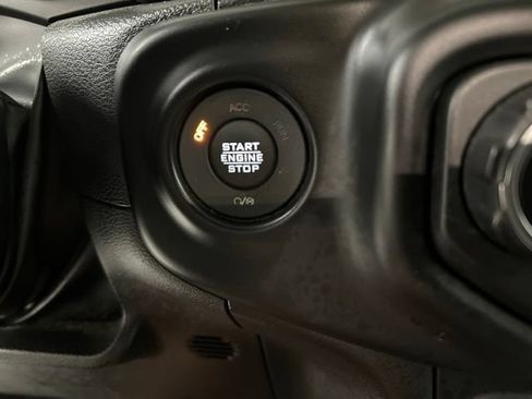 Used 2023 Jeep Wrangler Unlimited AWD/4WD image 11