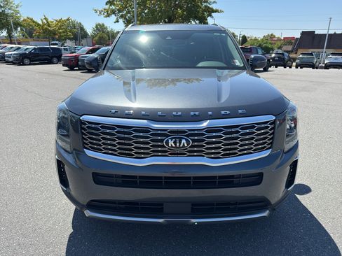 Used 2021 Kia Telluride S image 2
