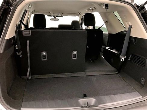 New 2025 Nissan Pathfinder S image 37