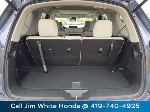 New 2026 Honda Pilot Touring image 16