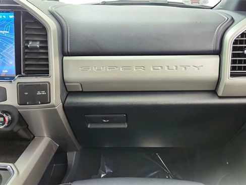 Used 2022 Ford F250 Lariat image 38