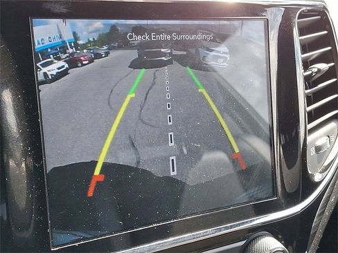 Used 2021 Jeep Grand Cherokee Laredo X image 15