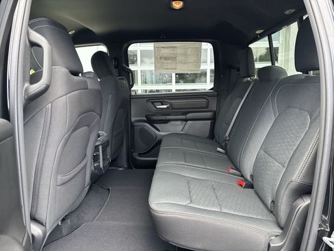 New 2026 RAM 1500 Express AWD/4WD image 7