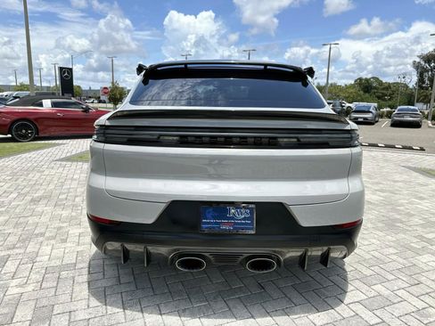 Used 2024 Porsche Cayenne Turbo GT AWD/4WD image 9