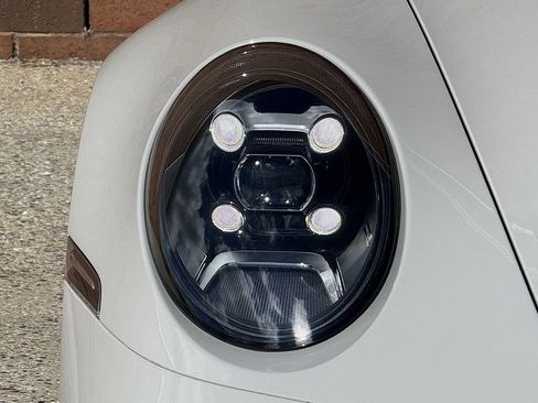 Certified 2022 Porsche 911 GT3 image 12