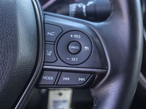 Used 2022 Toyota Camry SE image 35