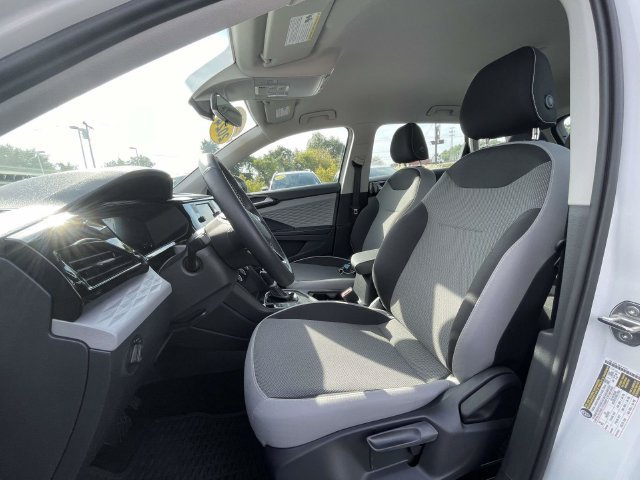 Certified 2024 Volkswagen Taos S FWD image 16