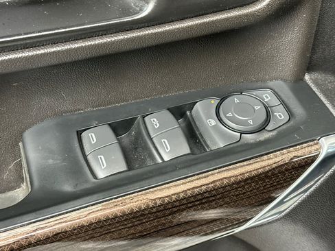 Used 2023 Chevrolet Silverado 2500 LT w/ Convenience Package image 13