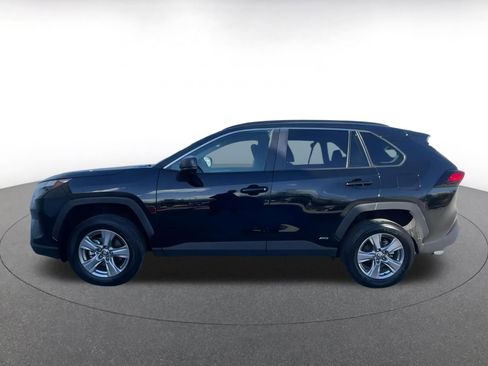 Used 2025 Toyota RAV4 LE image 9