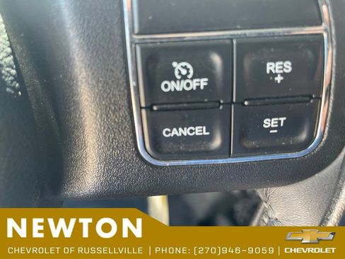 Used 2016 Jeep Wrangler Sport w/ Connectivity Group AWD/4WD image 14