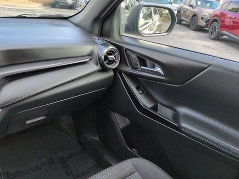Used 2026 Chevrolet Equinox LT FWD image 16