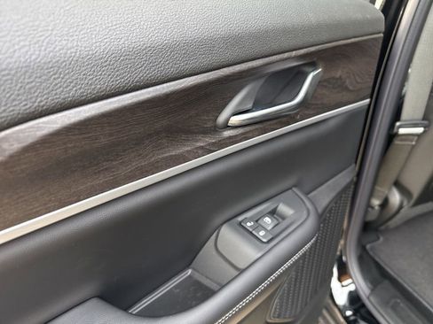 New 2025 Jeep Grand Cherokee Limited image 38