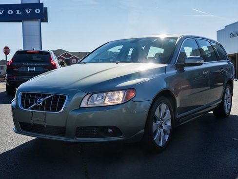 Used 2008 Volvo V70 image 4