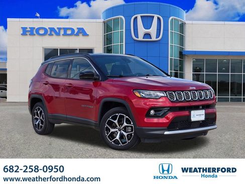 Used 2025 Jeep Compass Limited AWD/4WD image 1