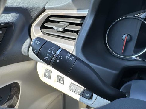 Certified 2021 GMC Acadia Denali w/ Denali Technology Package FWD image 29